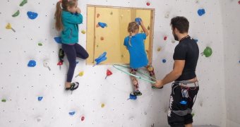 Čakovická stěna Boulder MyWay bere děti od čtyř let
