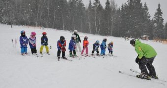 Dětská škola lyžování a SNB